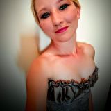 Avatar of user named "Bizarre-couple-uk"