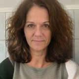Avatar of user named "Viola222"