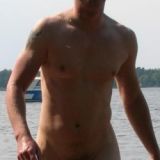 Avatar of user named "DaveT1976"